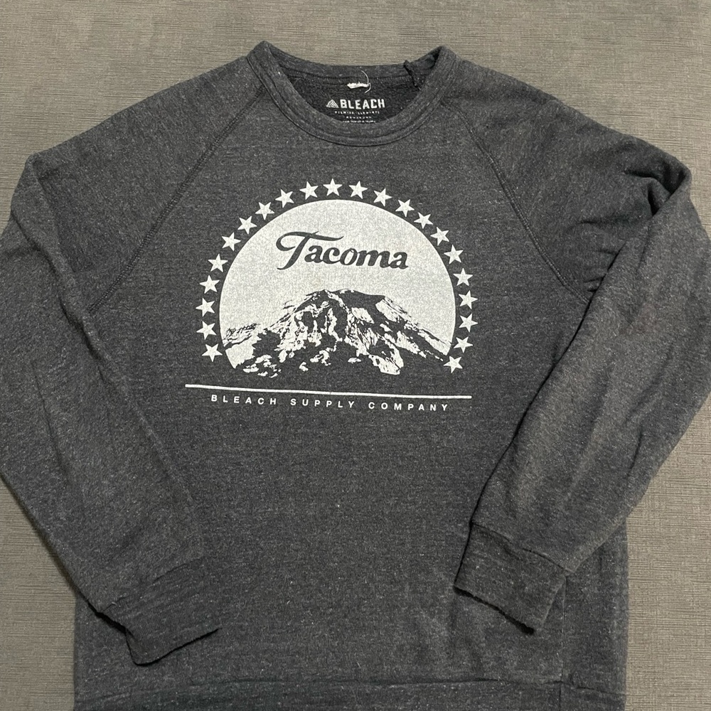 Women's Gray Sweatshirt